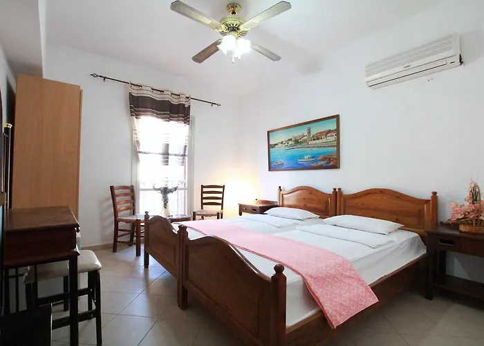 Traditional Alexandra 4*
